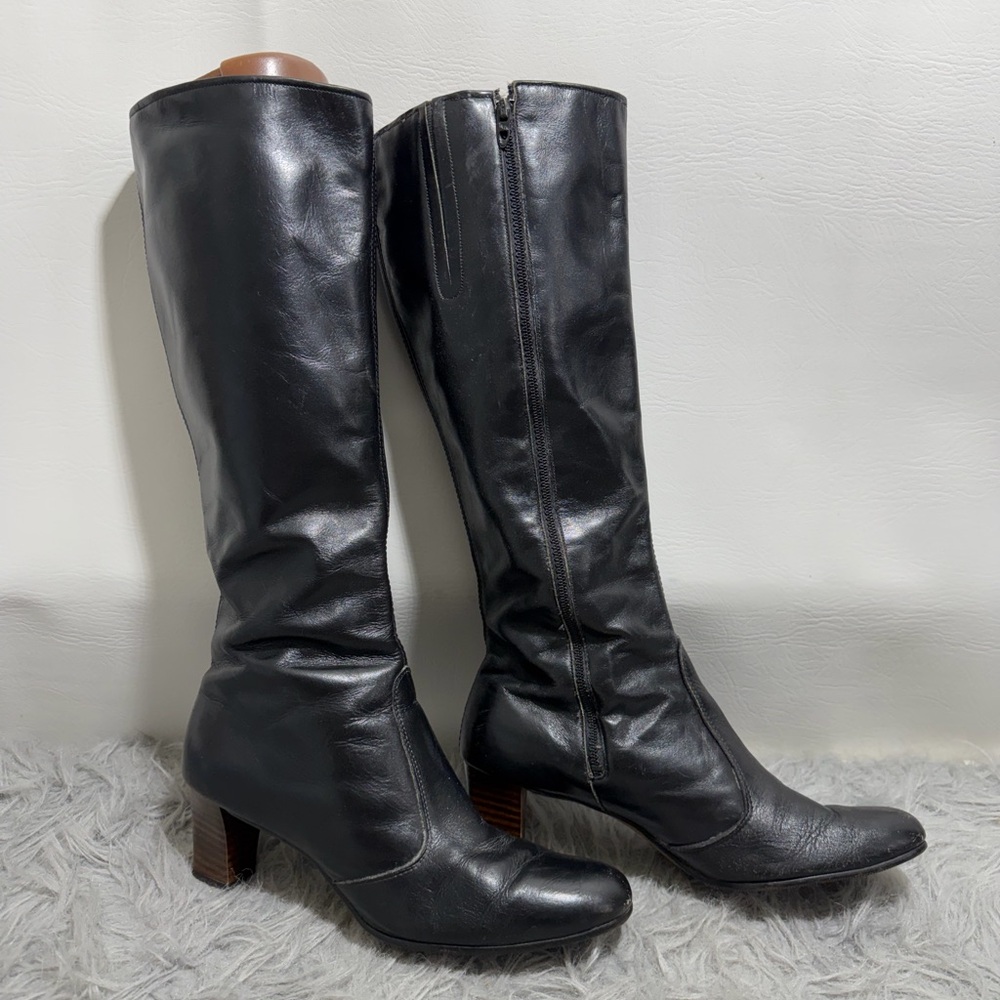 Vintage women tall boots